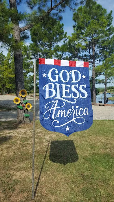 PINE Tree RV PARK Picture 9