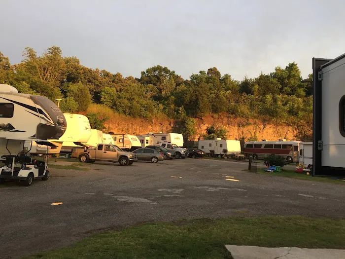 Riverview RV Park Picture 9
