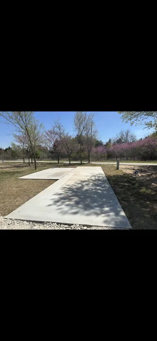 Sandy Point RV Park Picture 9