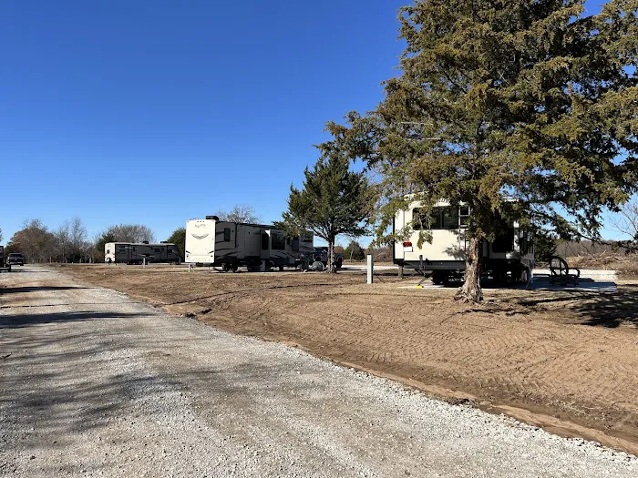 Sandy Point RV Park Picture 5