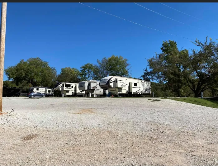 Shady Grove RV Park Picture 3