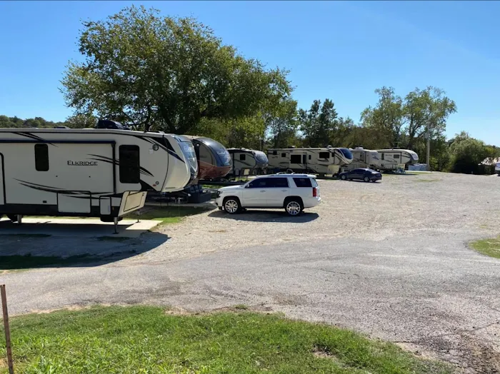 Shady Grove RV Park Picture 2