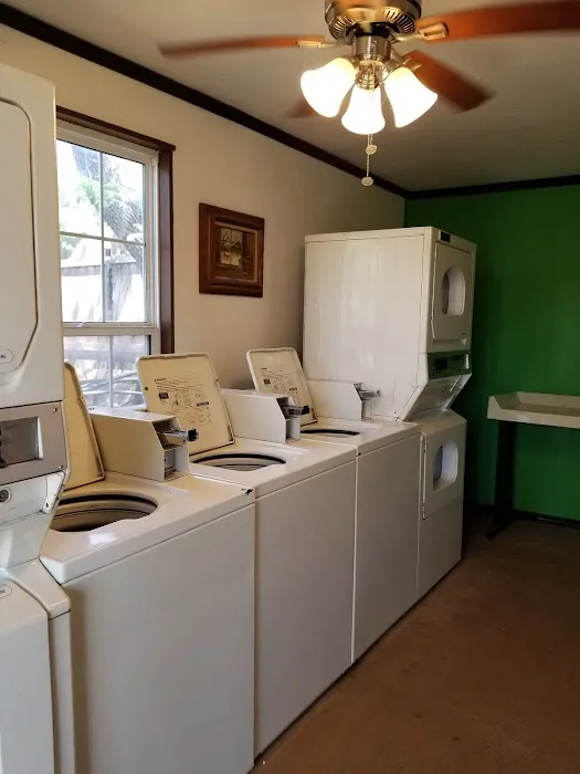 Rose RV Park Picture 6