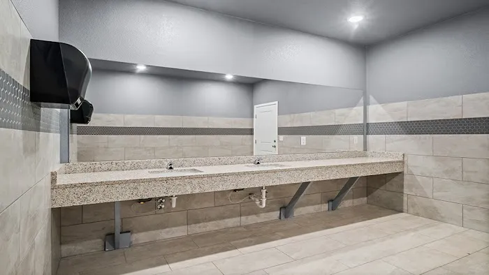 Blue Springs RV Park Picture 1