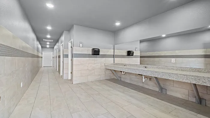 Blue Springs RV Park Picture 6