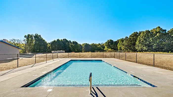 Blue Springs RV Park Picture 9