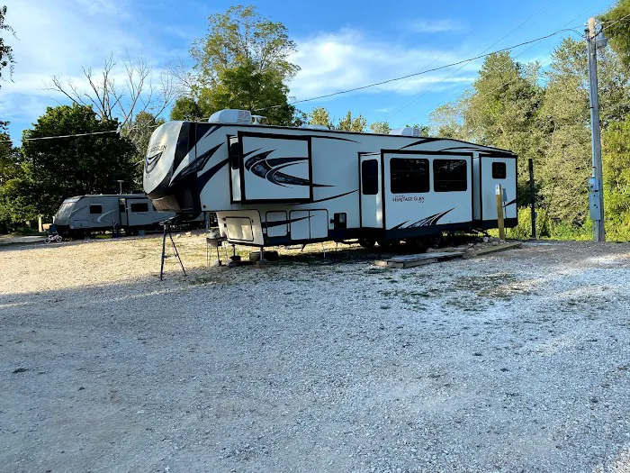 Illinois River RV Park Campground & Floats, Kayaking & Rafting Picture 1