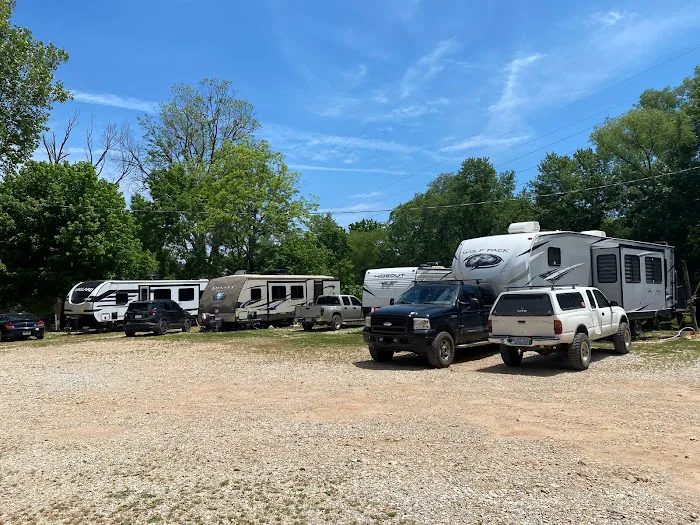 Illinois River RV Park Campground & Floats, Kayaking & Rafting Picture 2