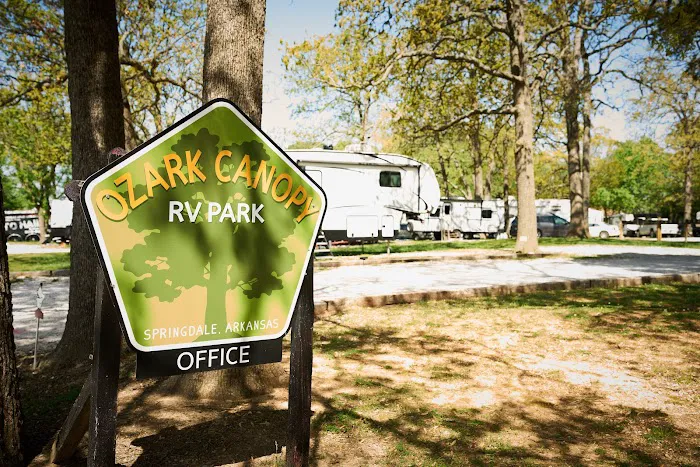 Ozark Canopy RV Park - Springdale Picture 4