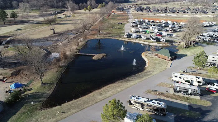 The Creeks RV Resort Picture 2