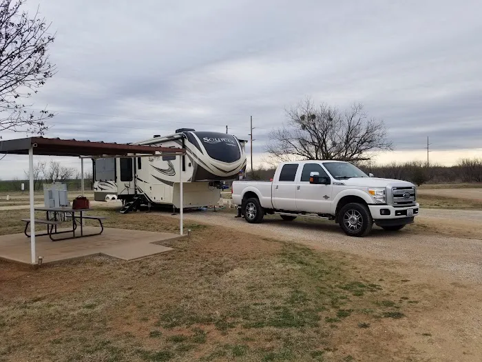 Rain Tree RV Park Picture 4