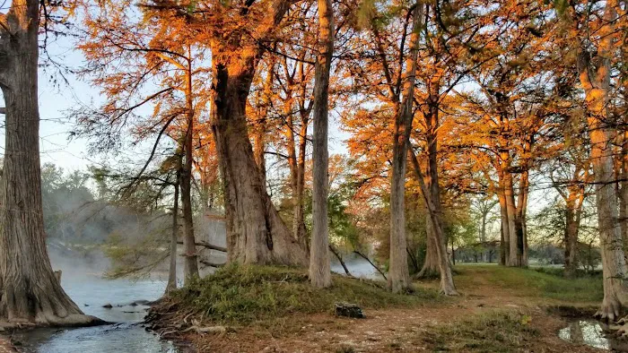 Riverside RV Park Picture 7