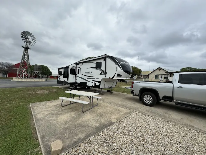 Grandma's RV Pasture Picture 7