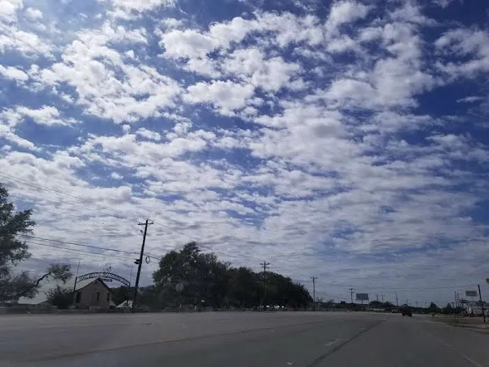 Hill Country RV Park Picture 5