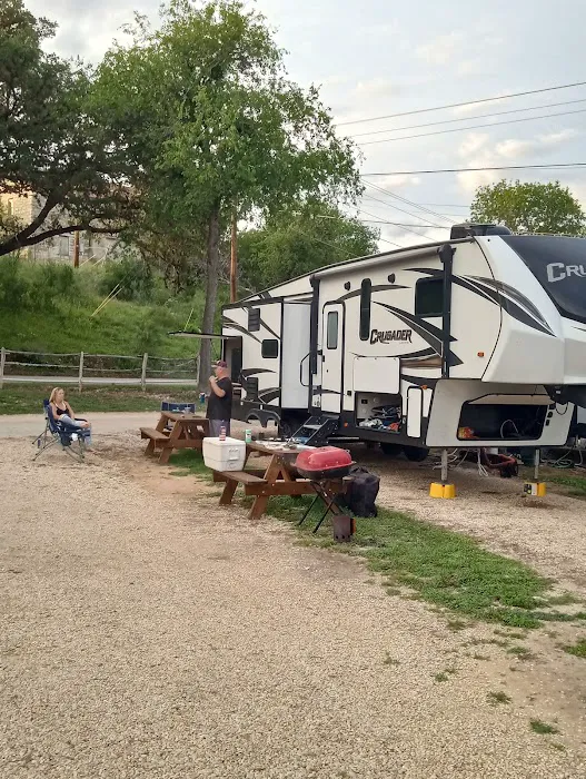 Bandera Pioneer RV River Resort Picture 9