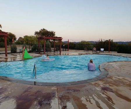 Antler Oaks Lodge and RV Resort