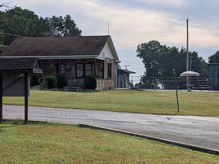 Rolling Meadows Mobile Home Community Picture 1