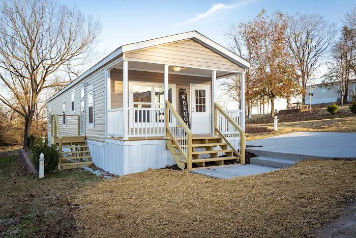 Northwoods Mobile Home Community - 55+ Picture 3