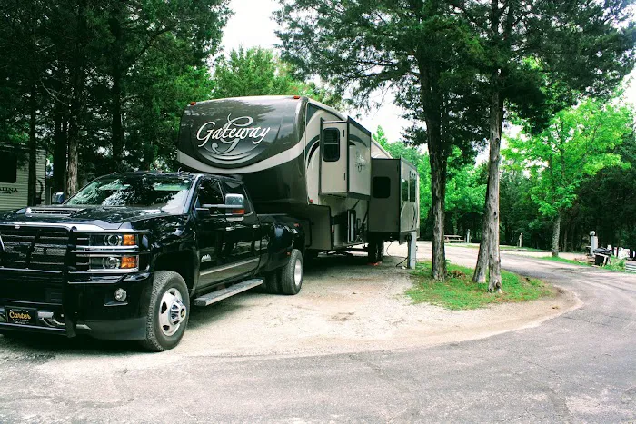 Lakeview RV Campground Picture 7