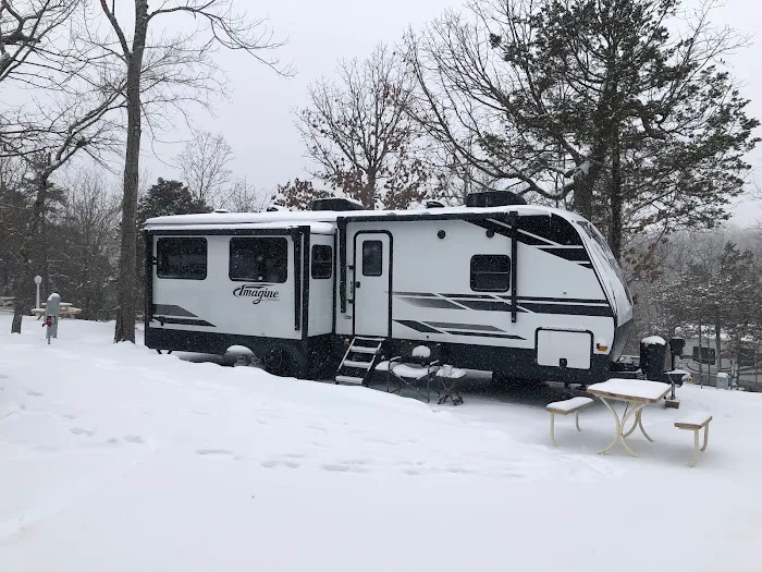 Branson Shenanigans RV Park Picture 4