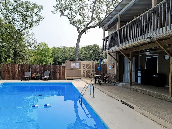 Coachlight Village Mobile Home Park Picture 2