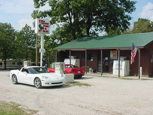 Crazy Daisy's RV Park Picture 2