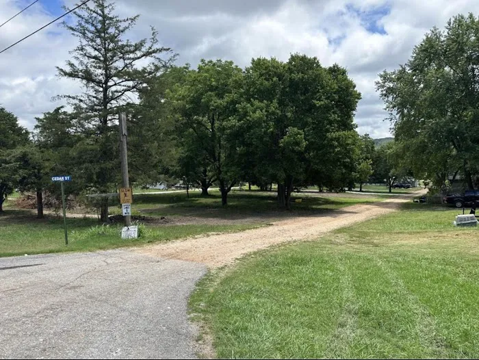 Hickory Creek Mobile Home Park Picture 5