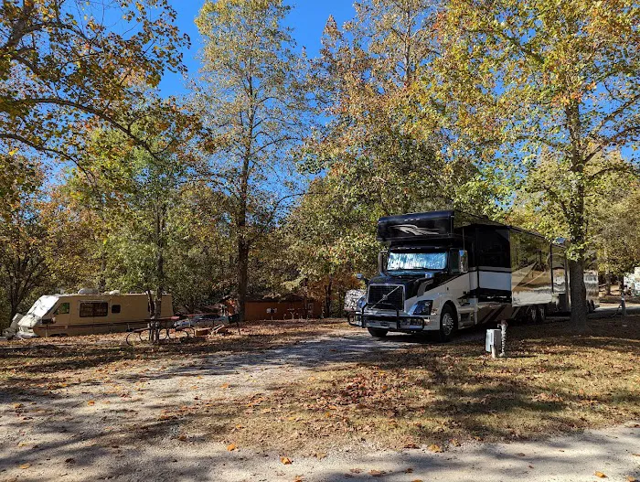 Beaver Lake RV Resort Picture 1