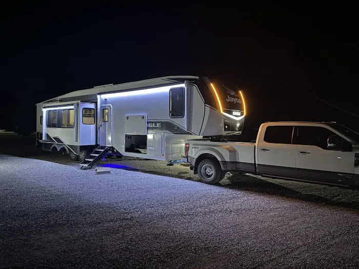 Hideaway RV Park Picture 3