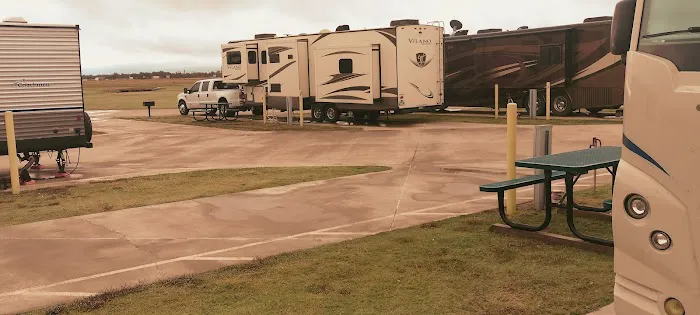 Tonkawa Casino RV Park Picture 2