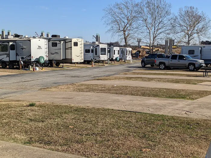 Warrior RV Park Picture 2