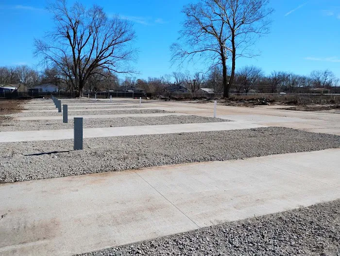 Tulsa's Big Tree RV Park Picture 1
