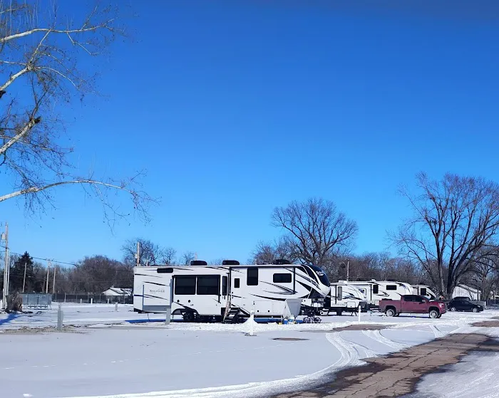 Tulsa's Big Tree RV Park Picture 3