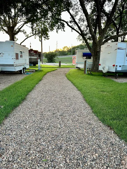 Honcho RV Park Picture 6
