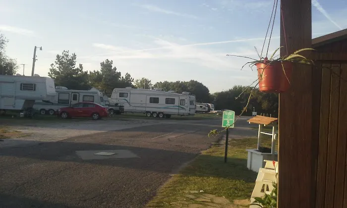 Henryetta RV & Mobile Home Picture 6