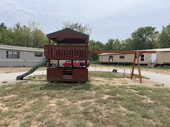 Lazy Days RV Park Picture 1