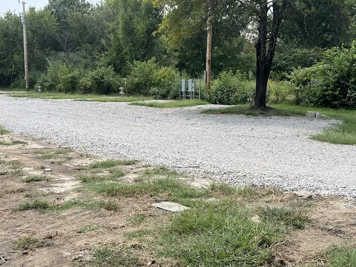 Lazy Days RV Park Picture 2