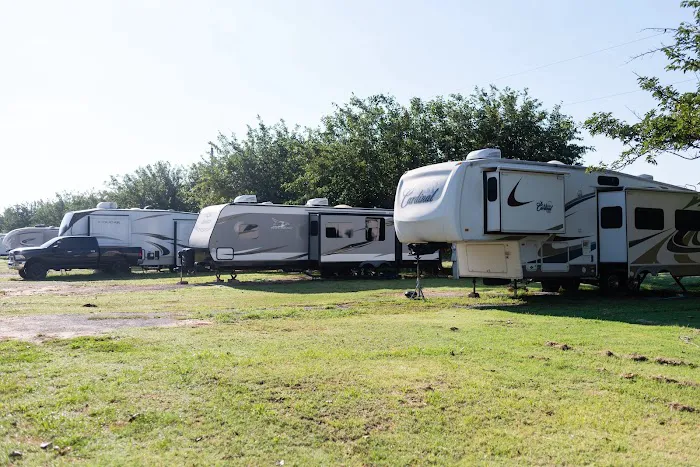 Fairhaven RV Park Picture 9