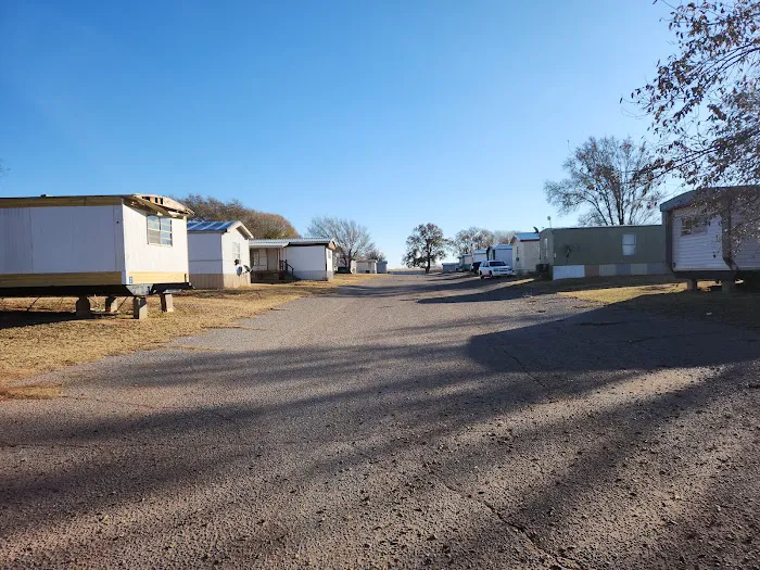 Greenview Mobile Home & RV Park Picture 5