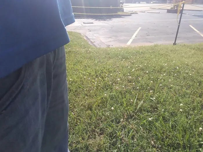 Colonial Estates Mobile Home Picture 2