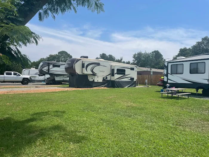 Timberview RV Park Picture 8