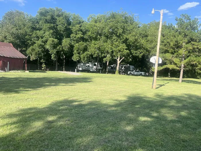 Red Barn Retreat | RV Park | Tahlequah, OK Picture 4