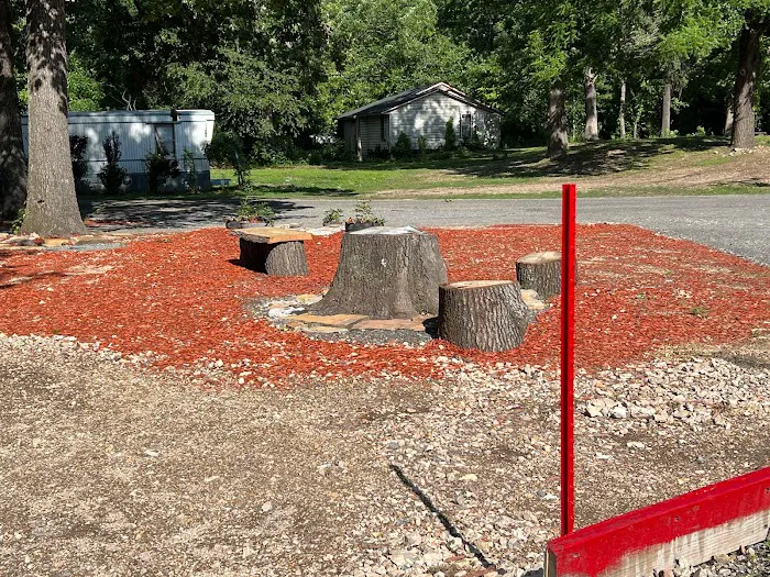 Red Oak RV Park Picture 8