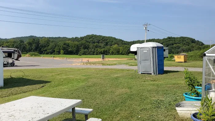 Travelin' Joe RV Park Picture 4