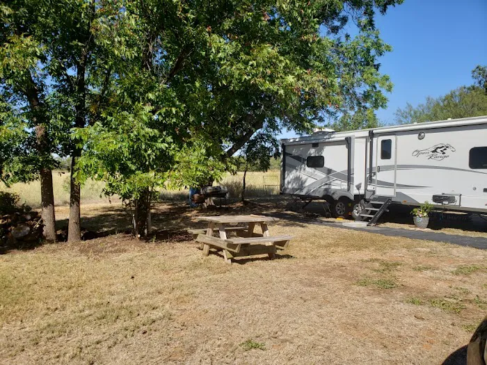 L & S RV Park Picture 3