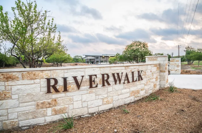 Riverwalk RV Resort Picture 4