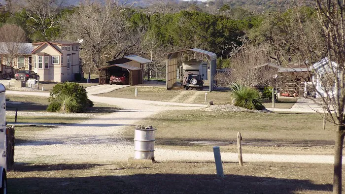 ROCKY POINT RETREAT Picture 2