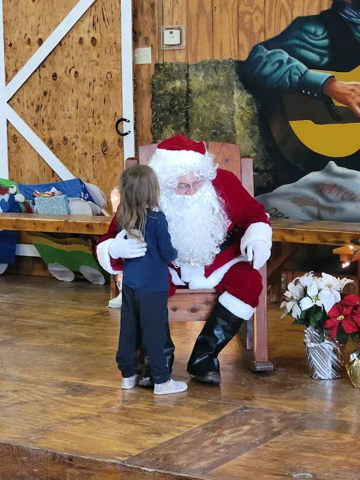 Hill Country RV Resort and Event Center Picture 5