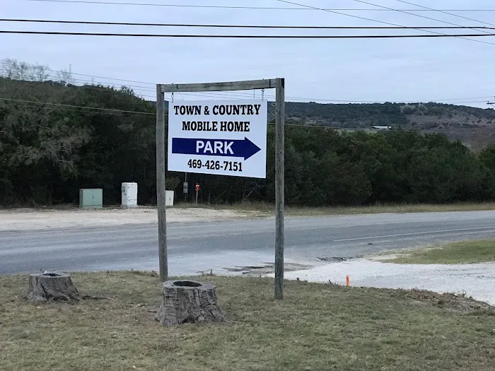 Town & Country Mobile Home Park Picture 5
