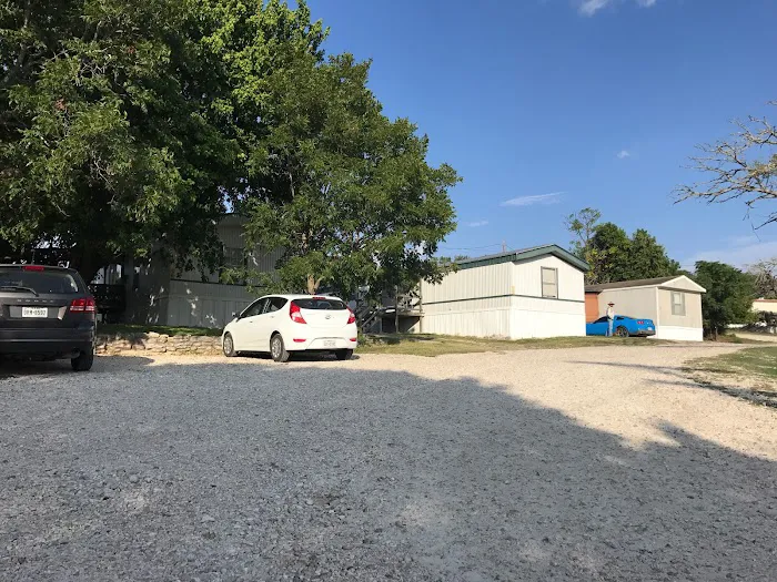 Town & Country Mobile Home Park Picture 9